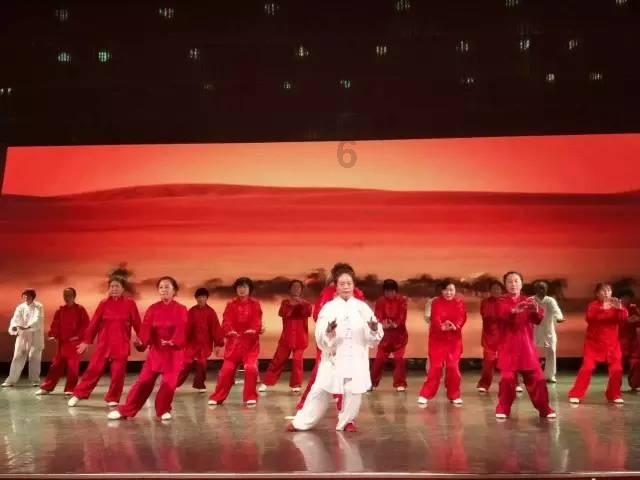 生肖鼠2024好运炸裂:一顺百顺,好运开启!